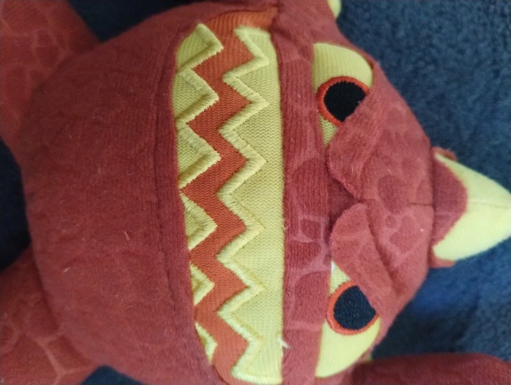 Skylanders Eruptor Plush Toy image indicator(3)