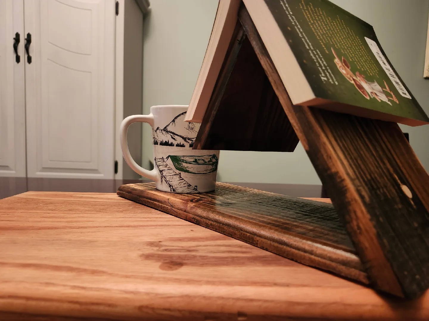 Wooden Book Stand image indicator(3)