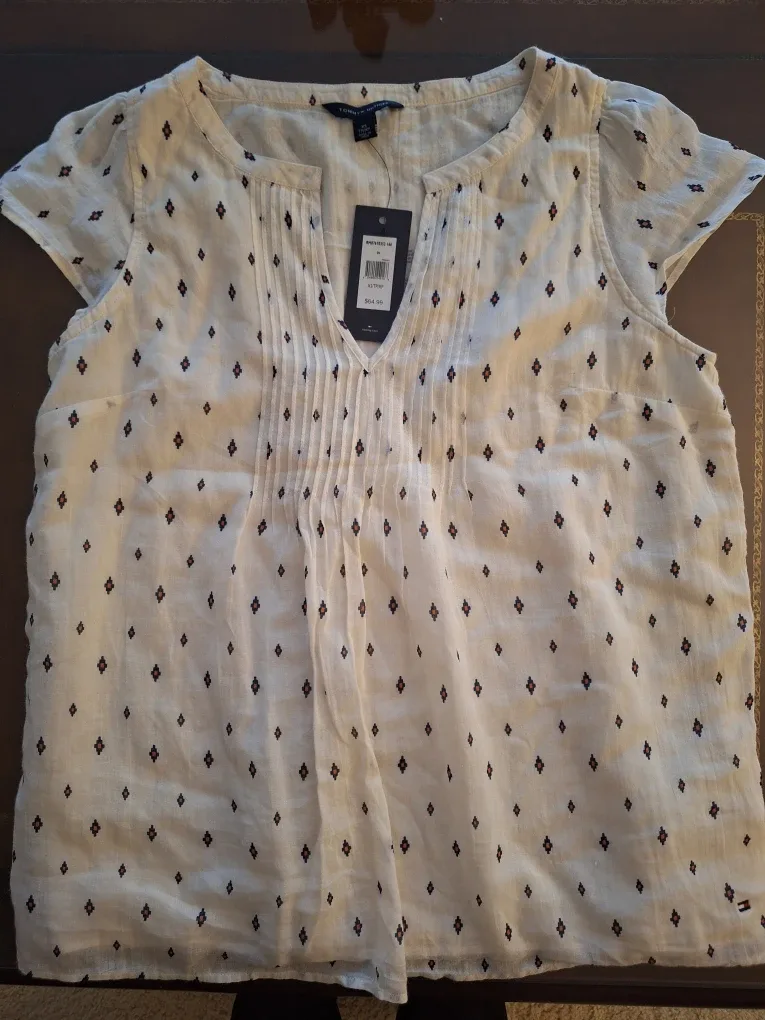 Tommy Hilfiger XS Print Blouse - New with Tag thumbnail