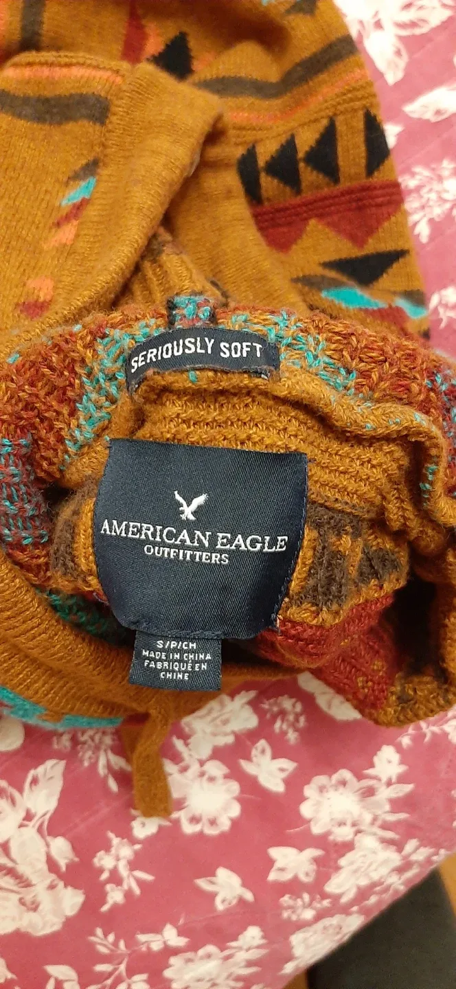 American Eagle Aztec Hoodie - Size S image indicator(2)