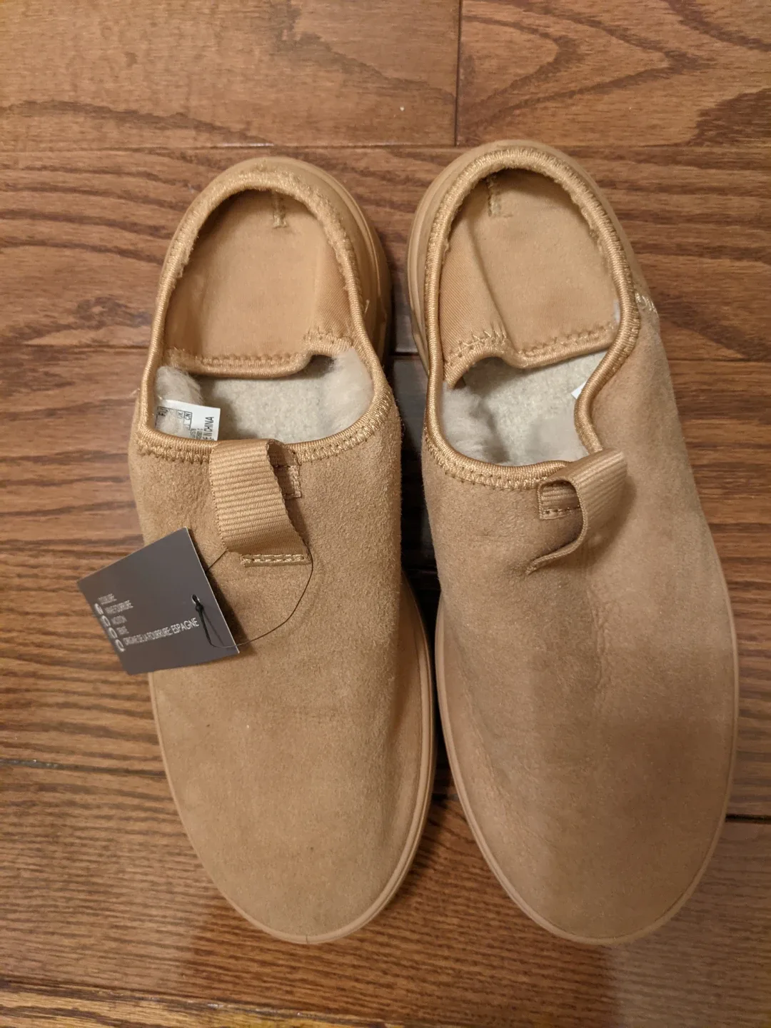 Ecco Ladies Slipper Size 7 - New with tags! image indicator(3)