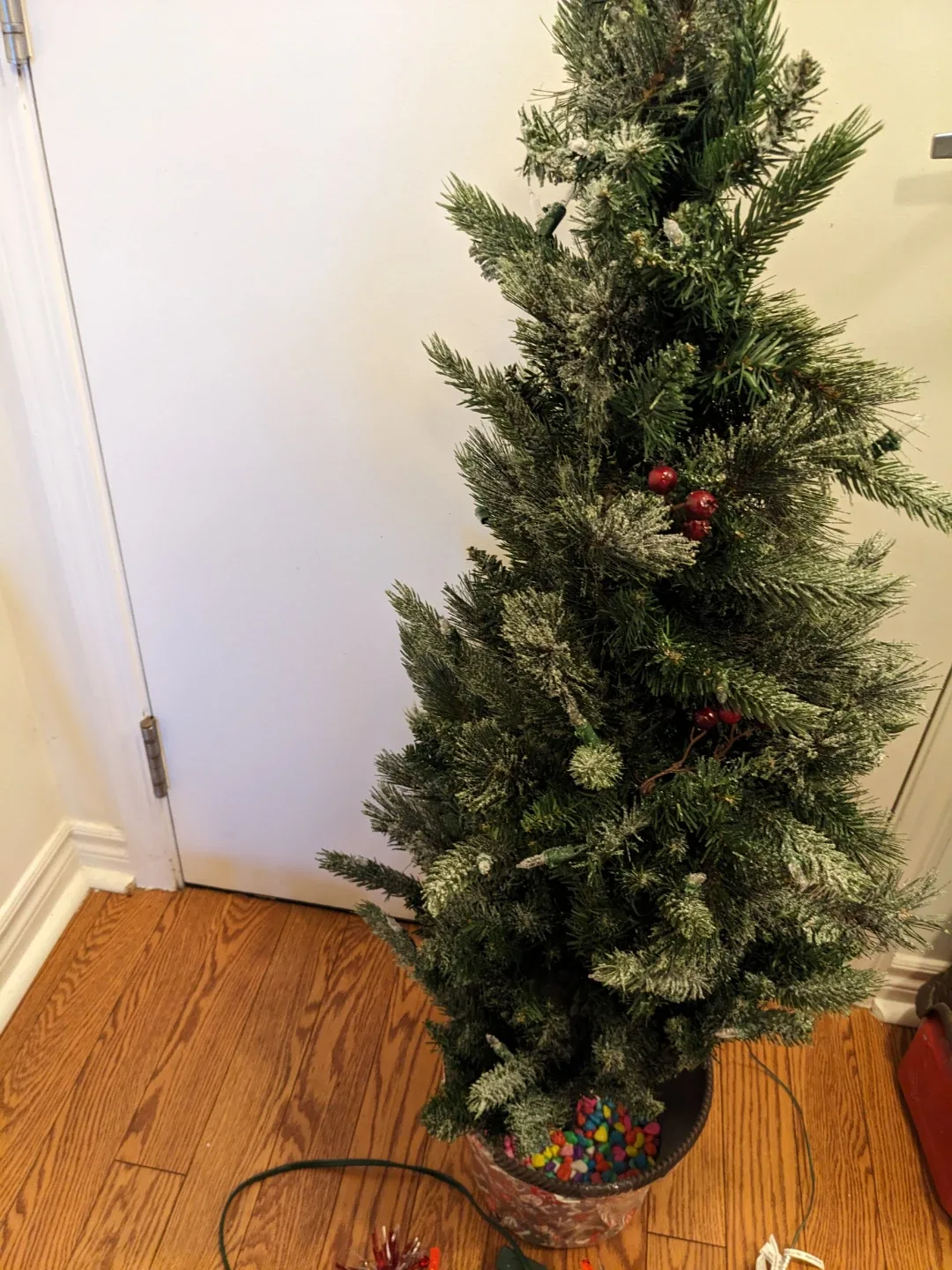 4 foot Noma Christmas Tree with Lights image indicator(2)