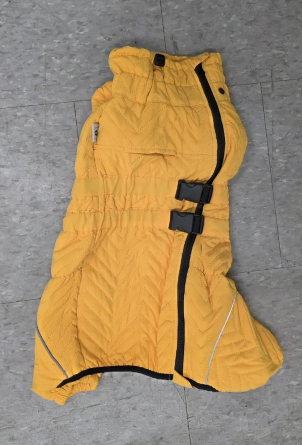 Dog Coats - Assorted Sizes and Colours image indicator(5)