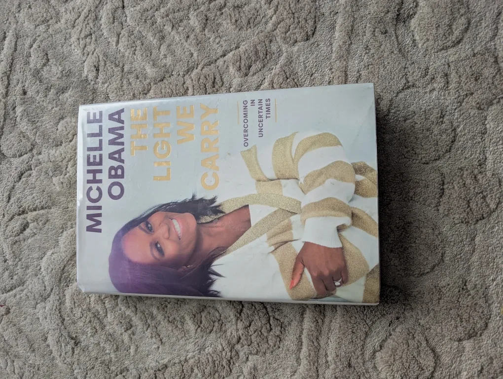 Michelle Obama - The Light We Carry