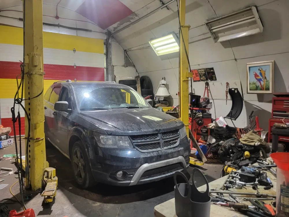 Mechanic for vehicles, Or flat tire repair mobile service image indicator(5)