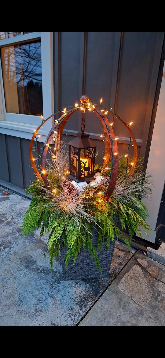 Metal Garden Sphere Decor