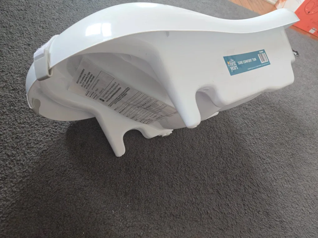 The First Years Sure Comfort Tub