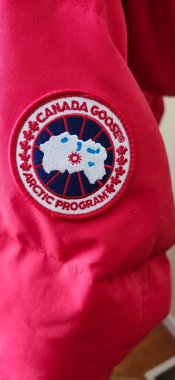 Canada Goose Red Parka - Size M/M image indicator(3)