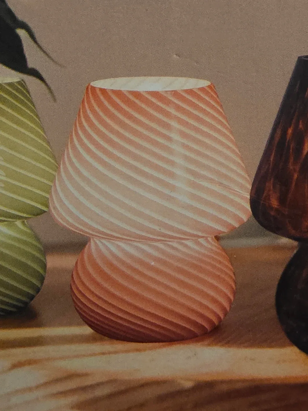 ULAROOM Mushroom Lamp - Lights Up That Moment image indicator(2)