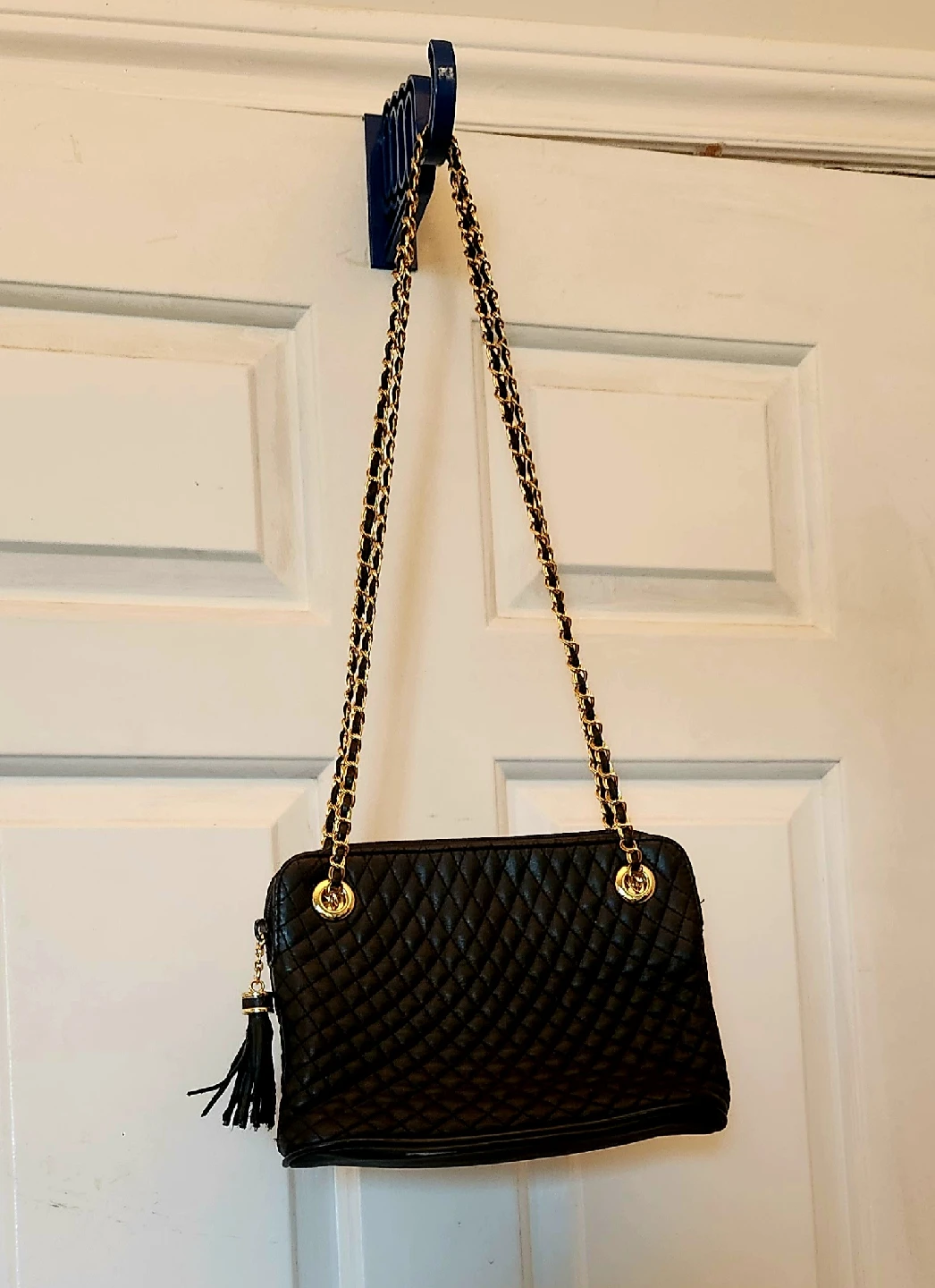 Black Quilted Chain Shoulder Bag