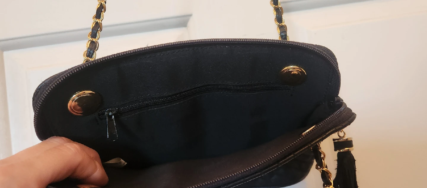 Black Quilted Chain Shoulder Bag - photo 2