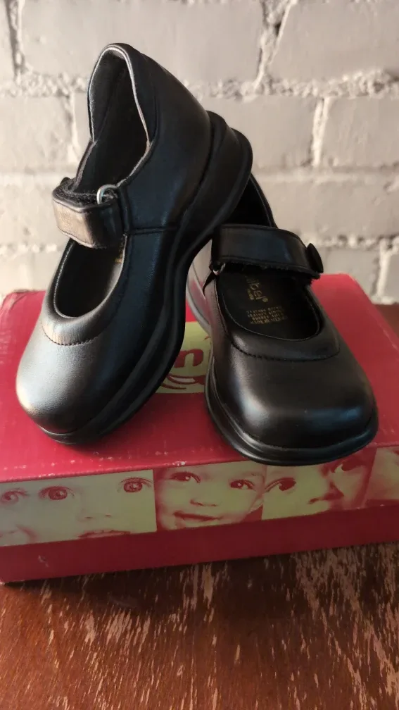 Minibel "Cathrine" Black Mary Jane Shoes, Toddler Size