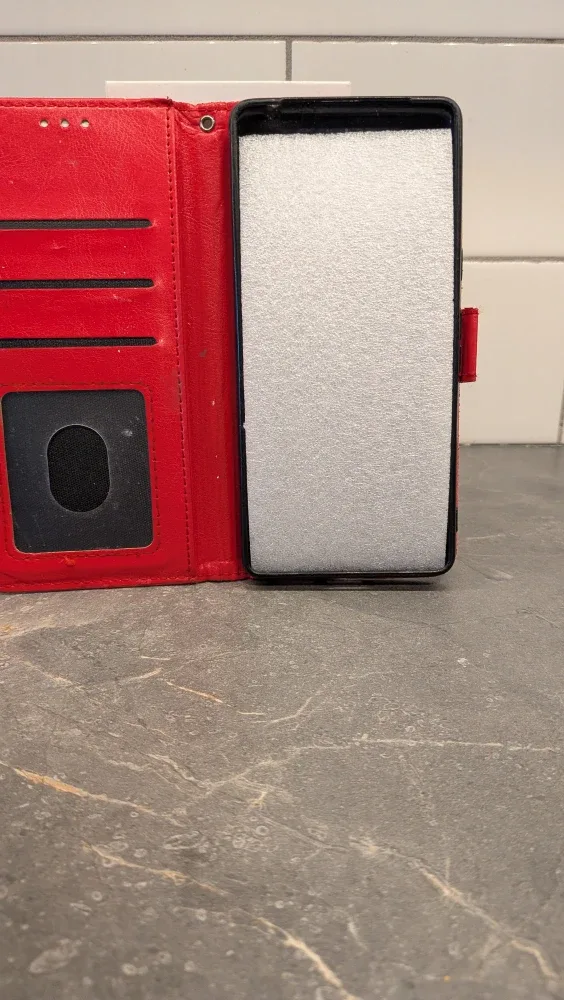 Cell Phone Pixel 7 image indicator(4)