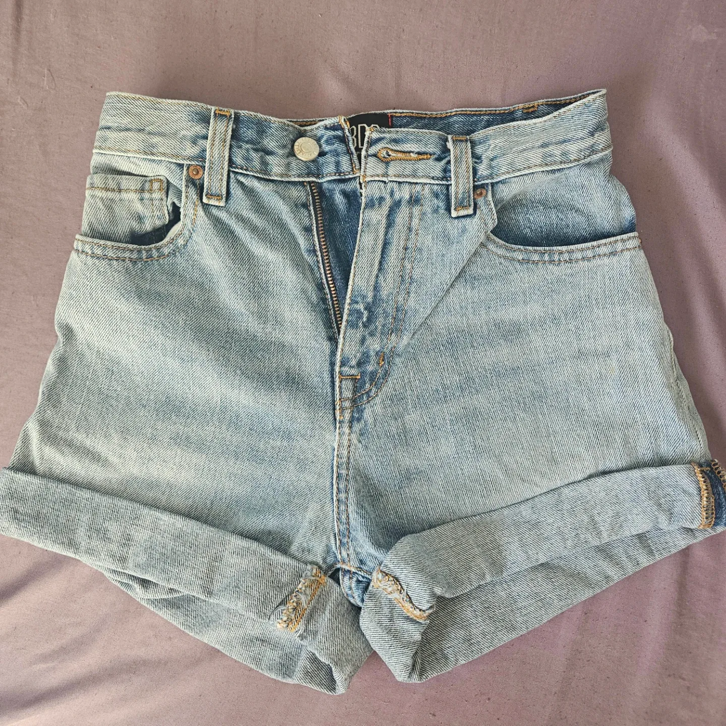 Clothing sale image indicator(6)