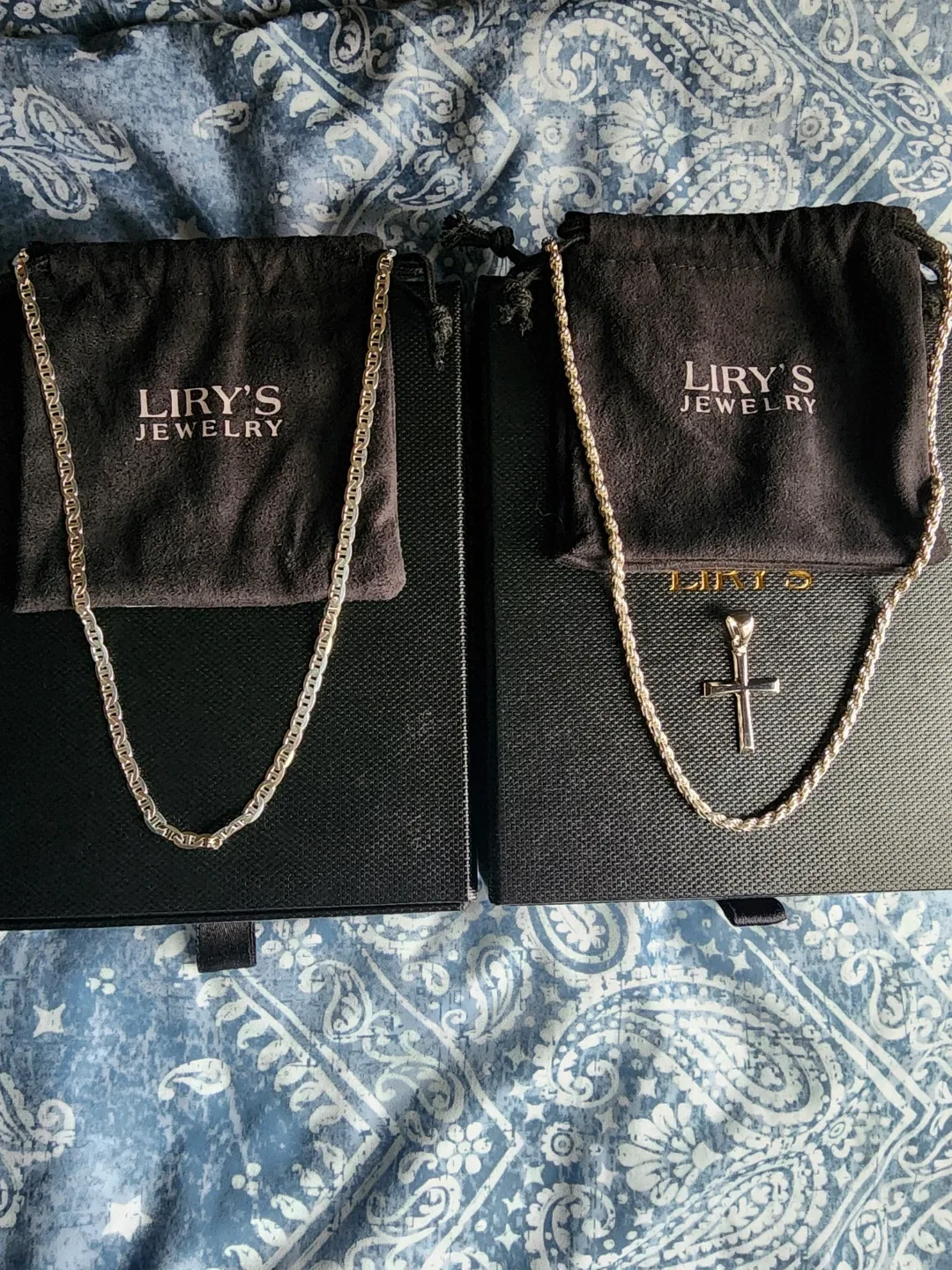 Silver Chains & Pendant image indicator(6)