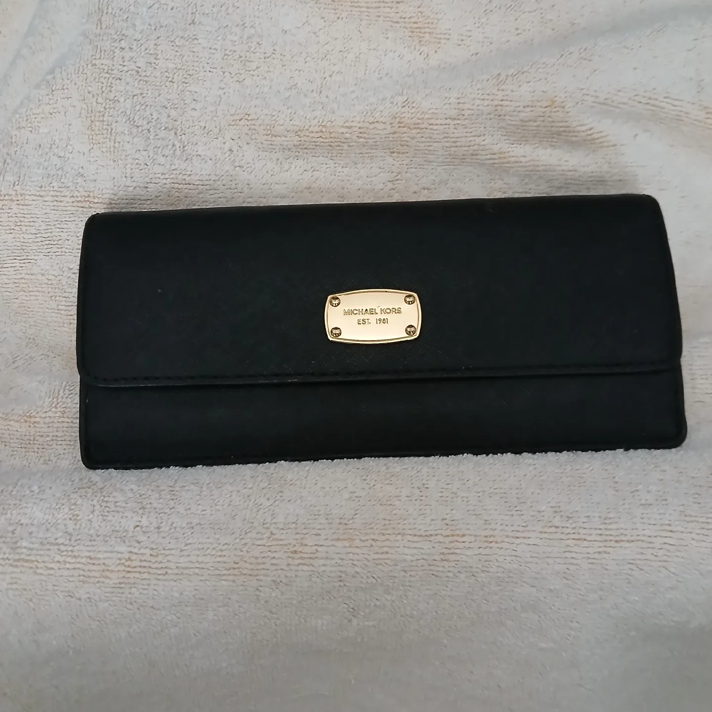 Michael Kors Black Wallet thumbnail