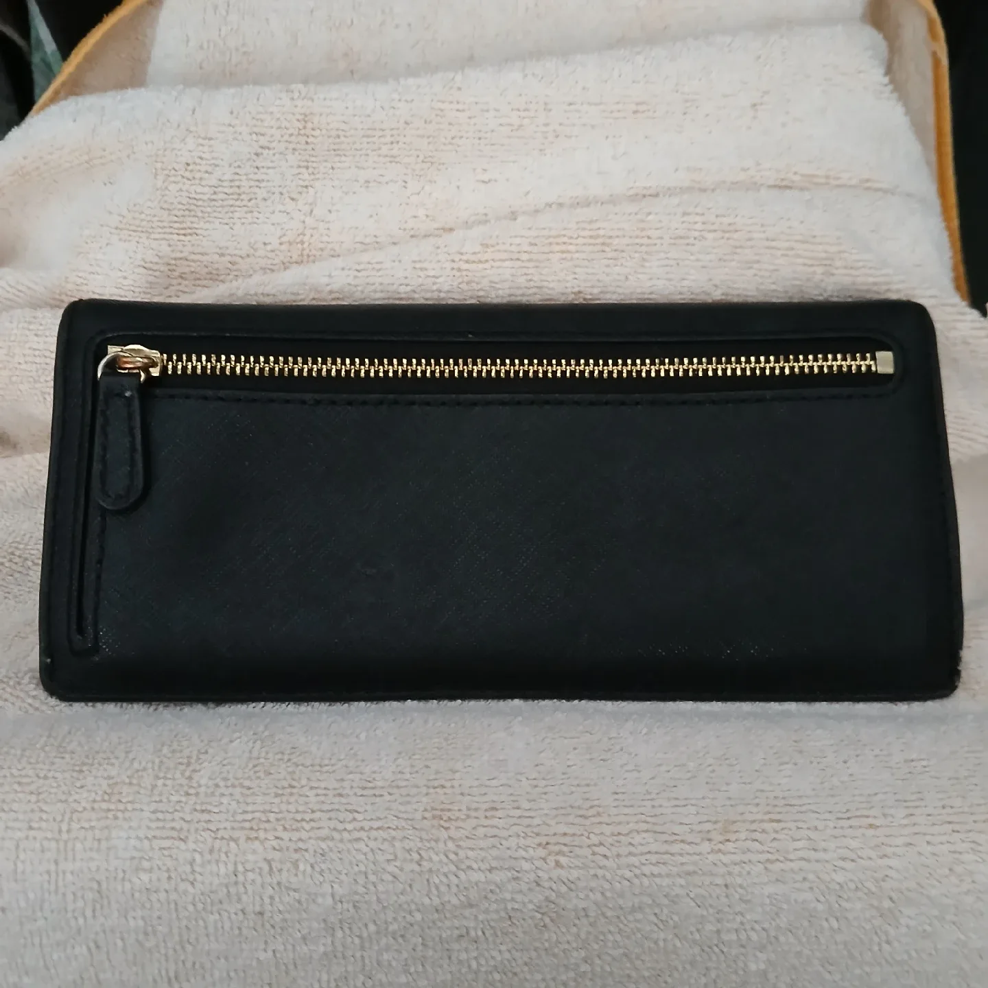 Michael Kors Black Wallet image indicator(2)