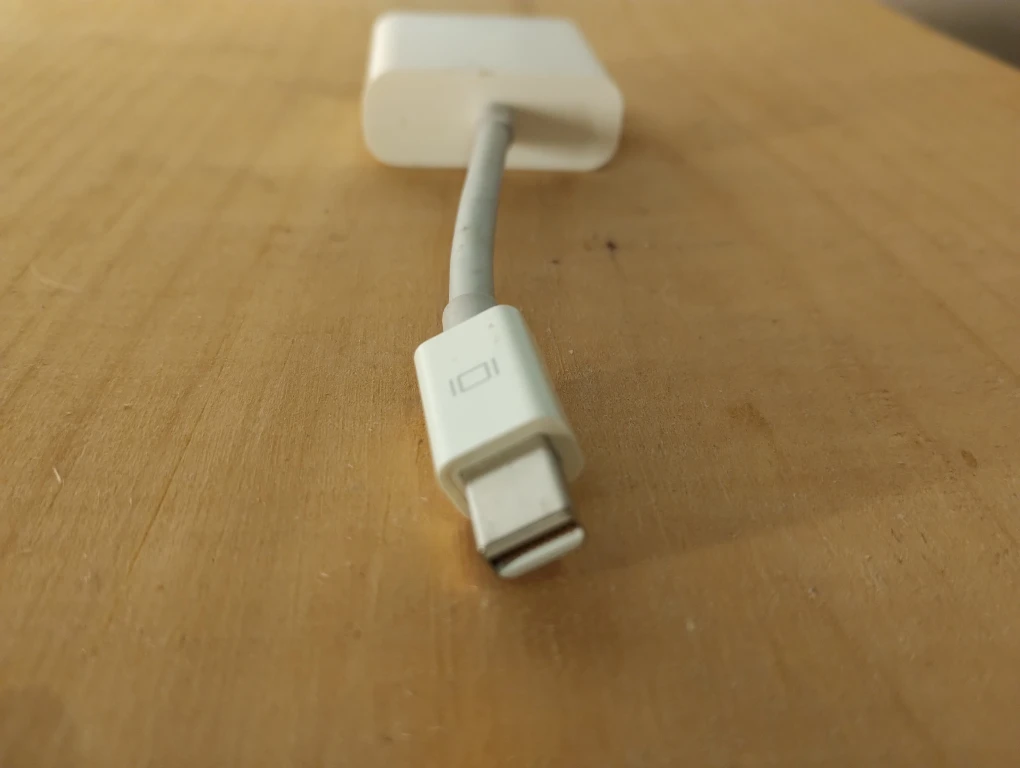 Apple DVI Adapter
