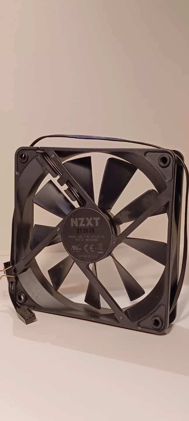 NZXT 120mm Rifle Bearing fan