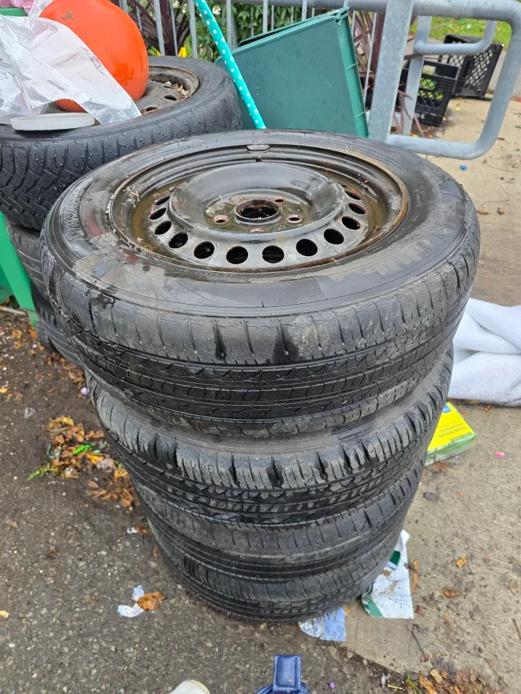 Set of 4 Used Tires - 195/65R15