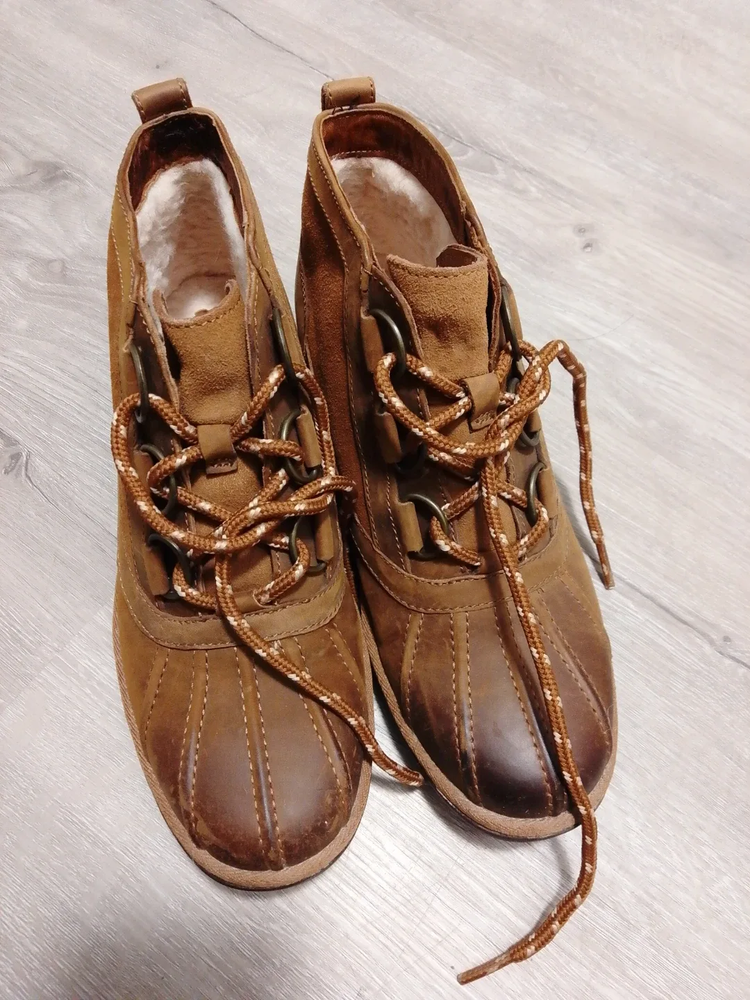 UGG Waterproof Leather Ankle Boots, Size 7