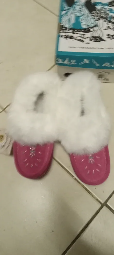 Eugene Cloutier Pink Moccasins Size 5 image indicator(2)