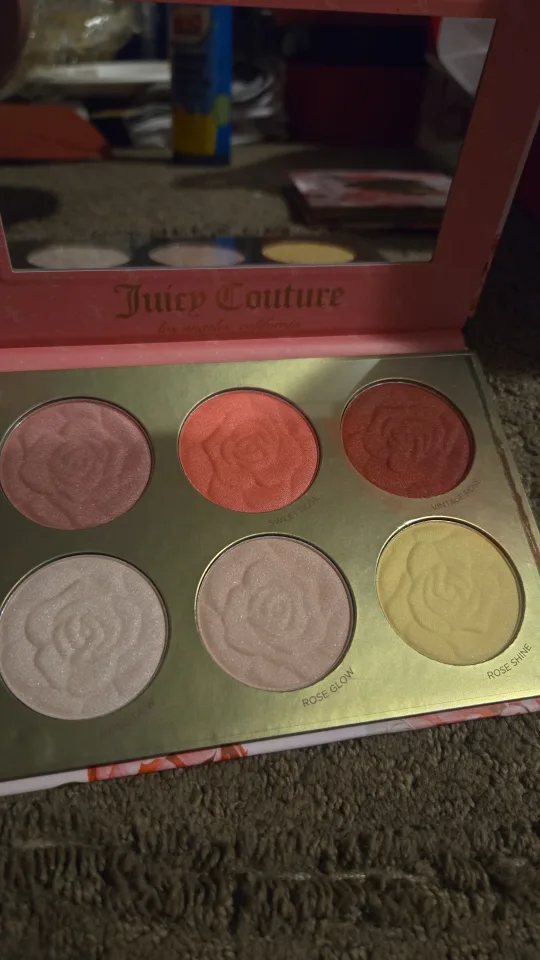 Juicy Couture Makeup/Perfume Basket image indicator(9)