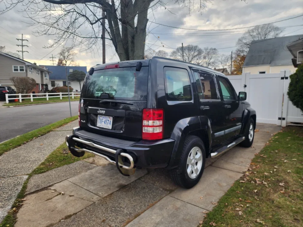 Jeep Liberty SUV - Great Condition! image indicator(7)