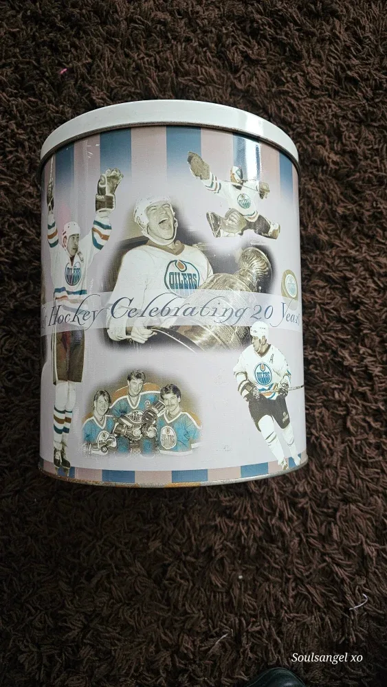 Edmonton Eskimos & Oilers Hockey Tin image indicator(2)