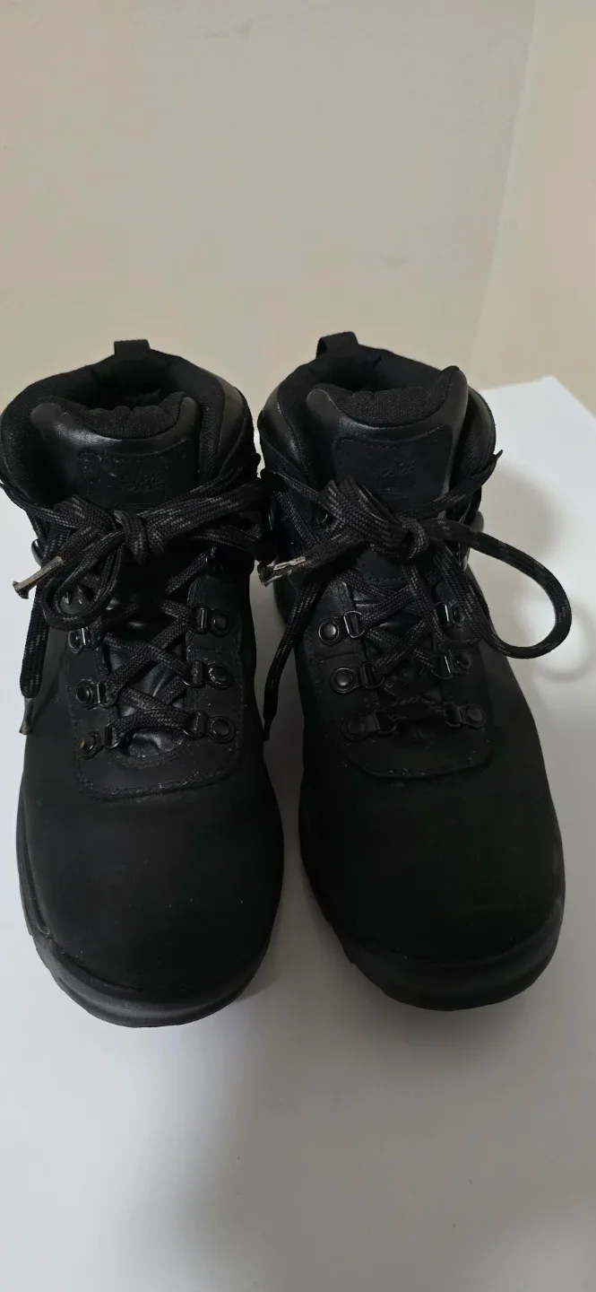 Timberland Black Leather Boots image indicator(3)