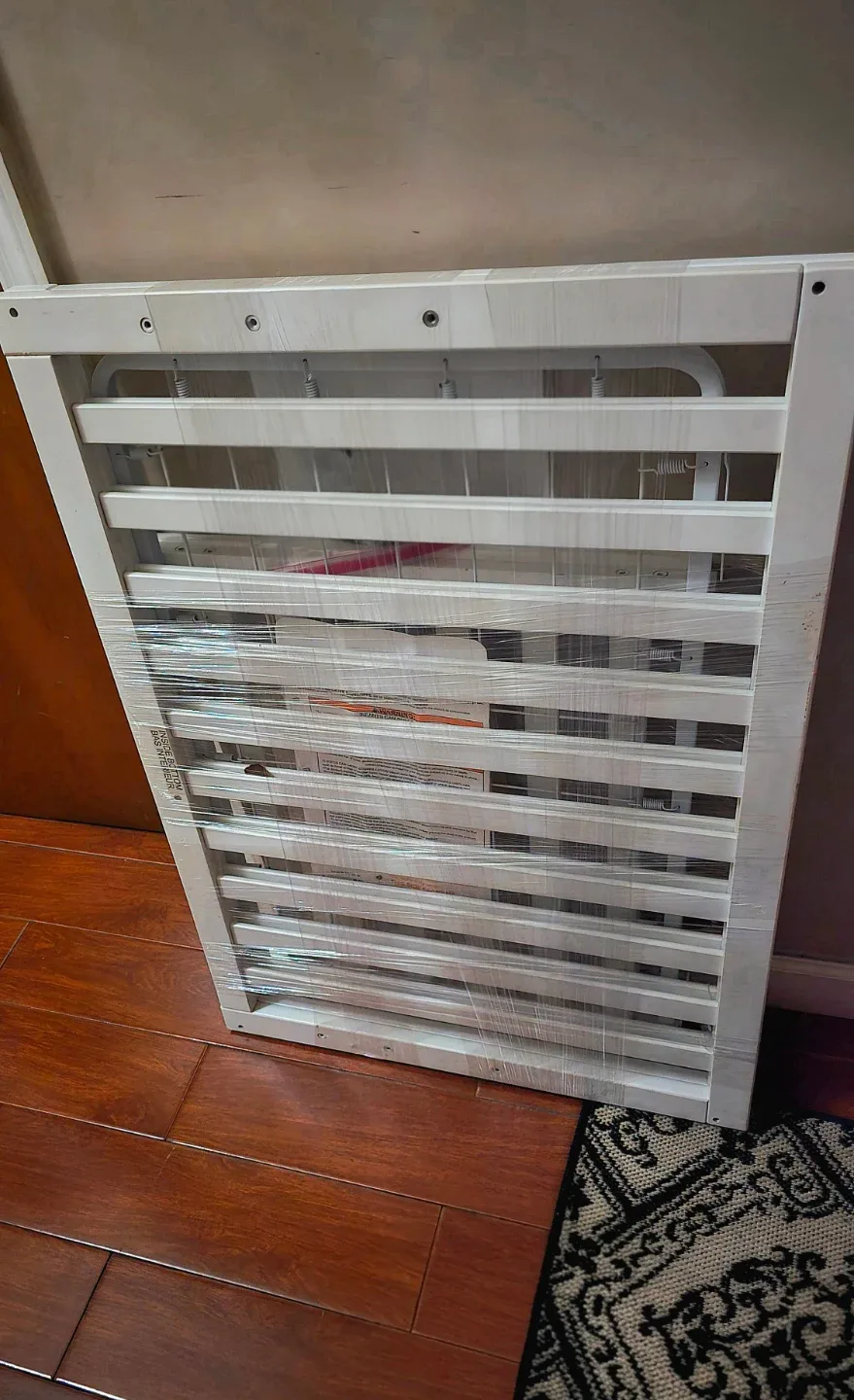 Delta Children Convertible Mini Baby Crib image indicator(4)