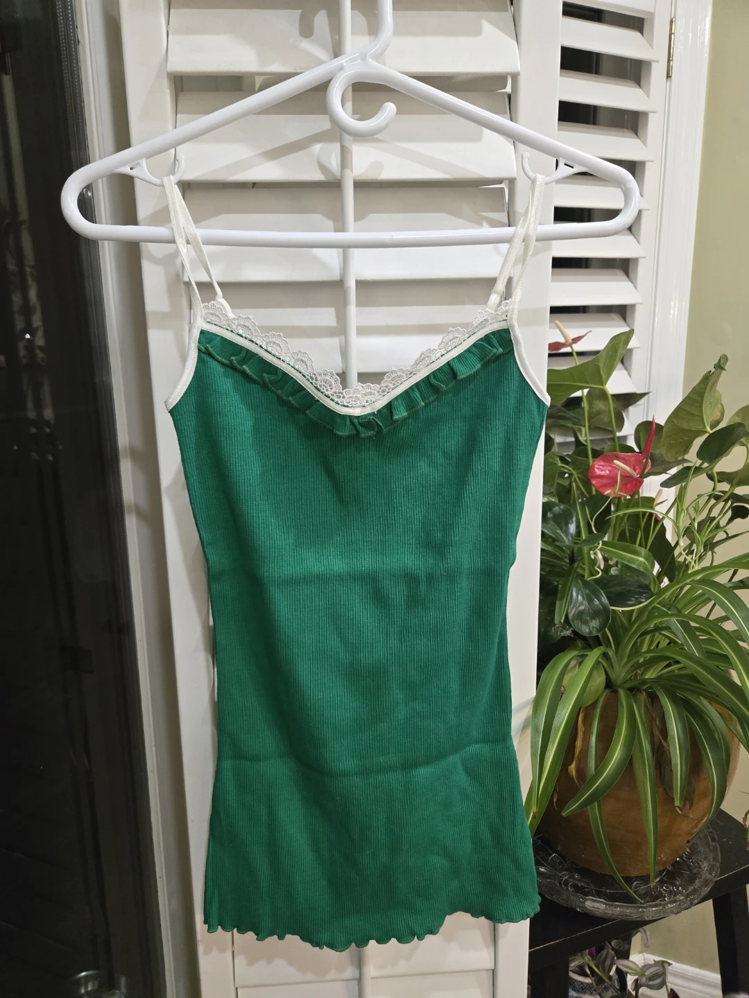 Green Ribbed Tank Top with Lace Trim - photo 2