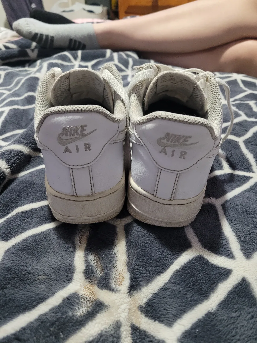 Nike Air Force 1 White Sneakers image indicator(4)