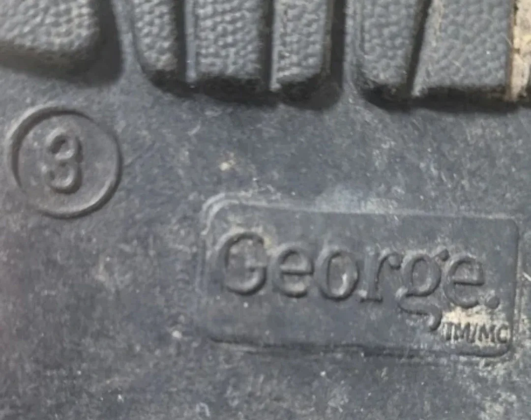 George Kids Rain Boots - Size 3 image indicator(3)