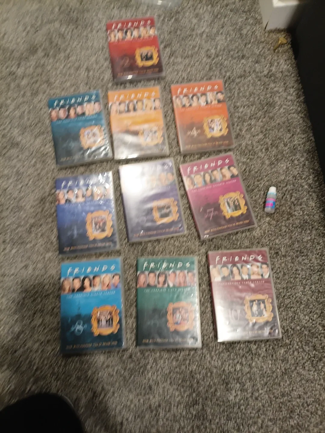 Friends: The Complete Series DVD Set image indicator(2)