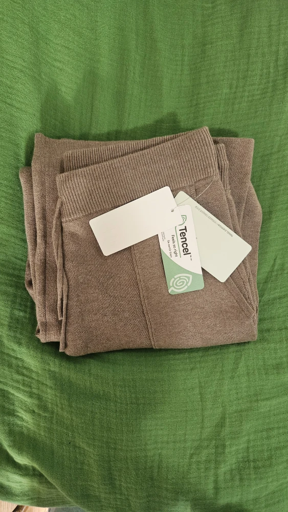 FIG Clothing bamboo sweatpants - Women's medium - photo 3