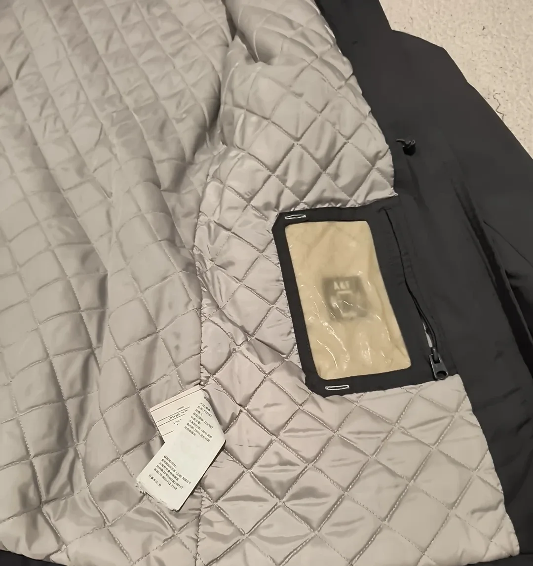 A&F 1892 Gray Winter Parka Talla L image indicator(4)