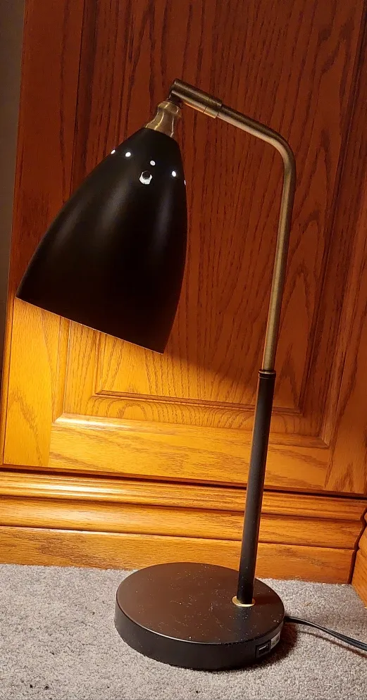 Black Desk Lamp with USB Port image indicator(2)