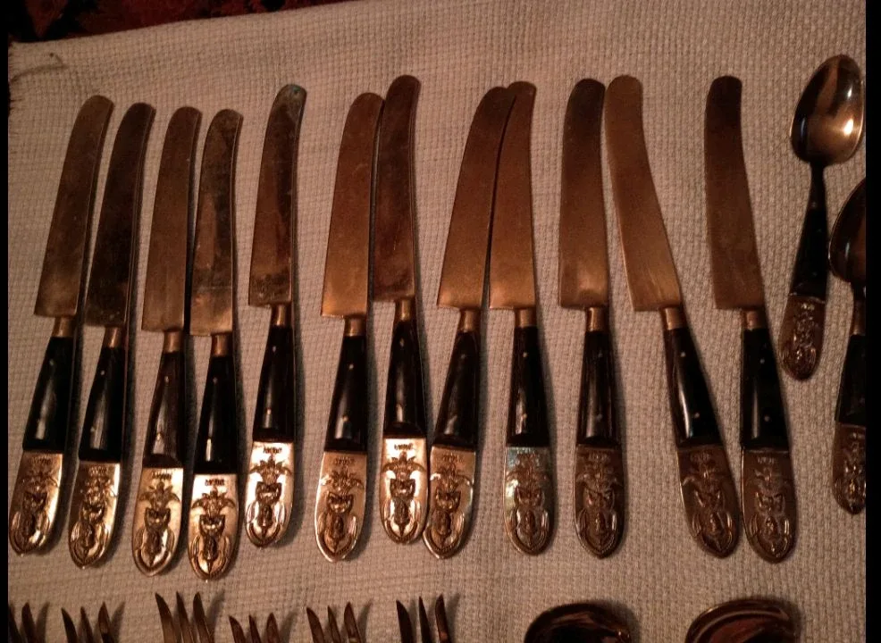 mid century SIAM brass & wooden 132 PC. flatware set image indicator(7)