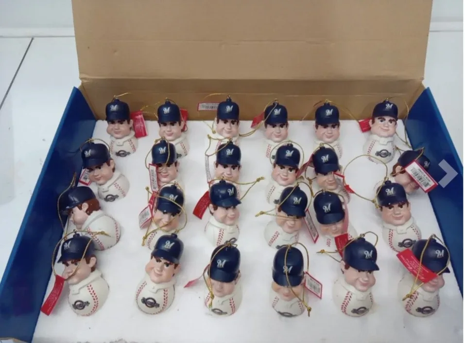 Milwaukee Brewers Christmas Ornaments - Set of 24 image indicator(2)