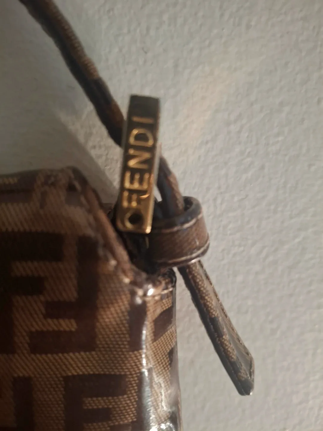 Fendi Baguette Bag image indicator(2)