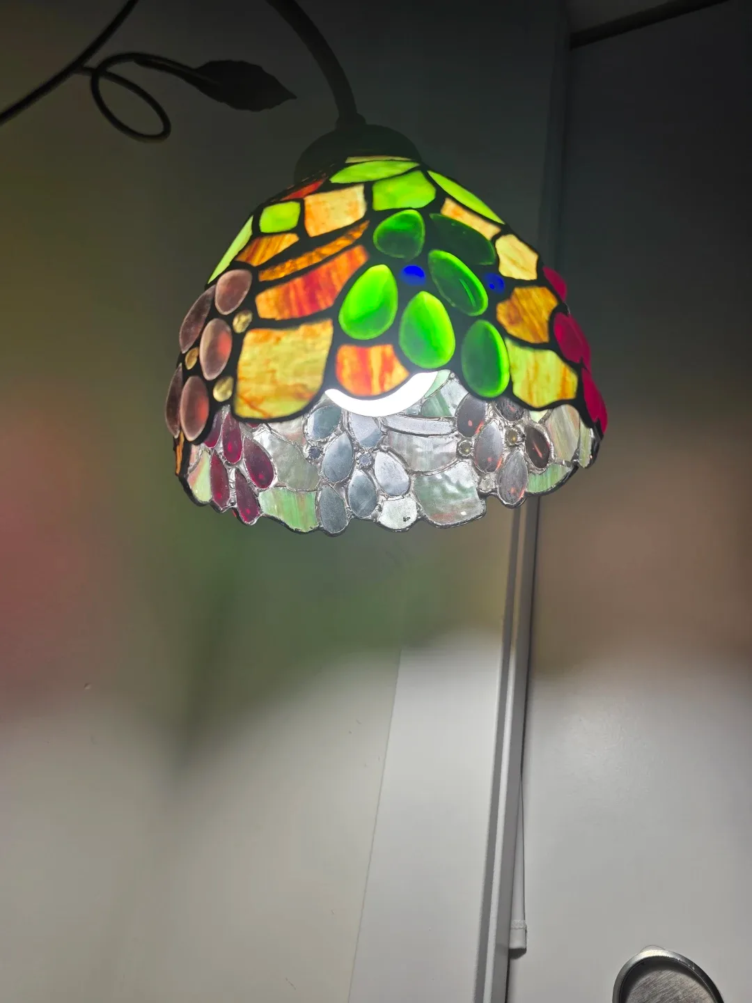 Tiffany Stained Glass Style Table Lamp
