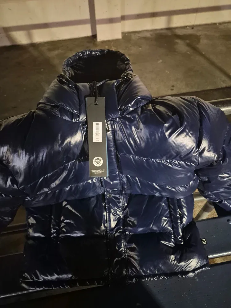 Aritzia The Super Puff XL Admiral image indicator(3)