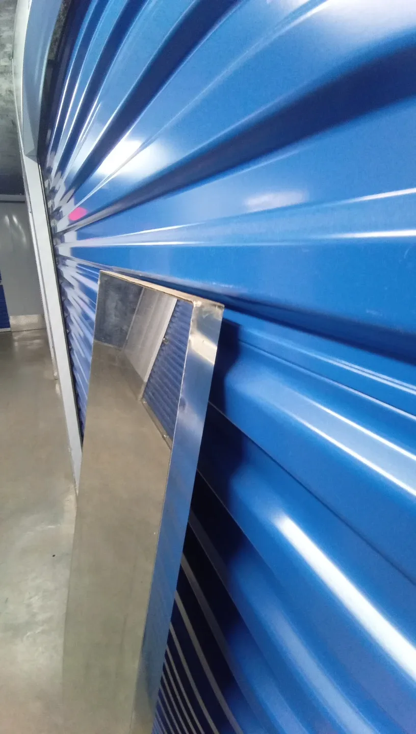 🥕Full Length Mirror. Local delivery available $20 extra. image indicator(3)