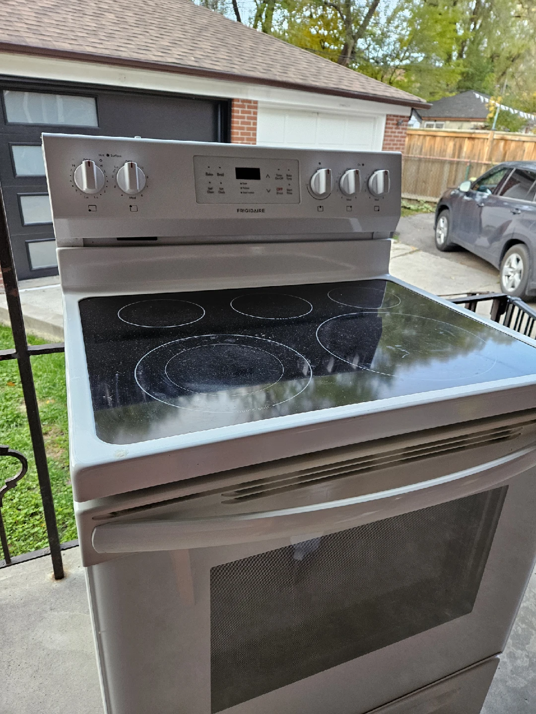 Frigidaire Electric Range - White