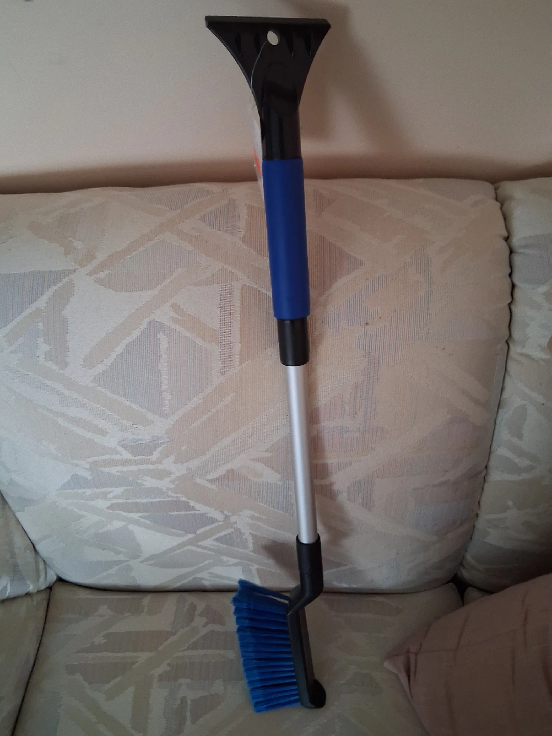 High quality snow brush & scraper
