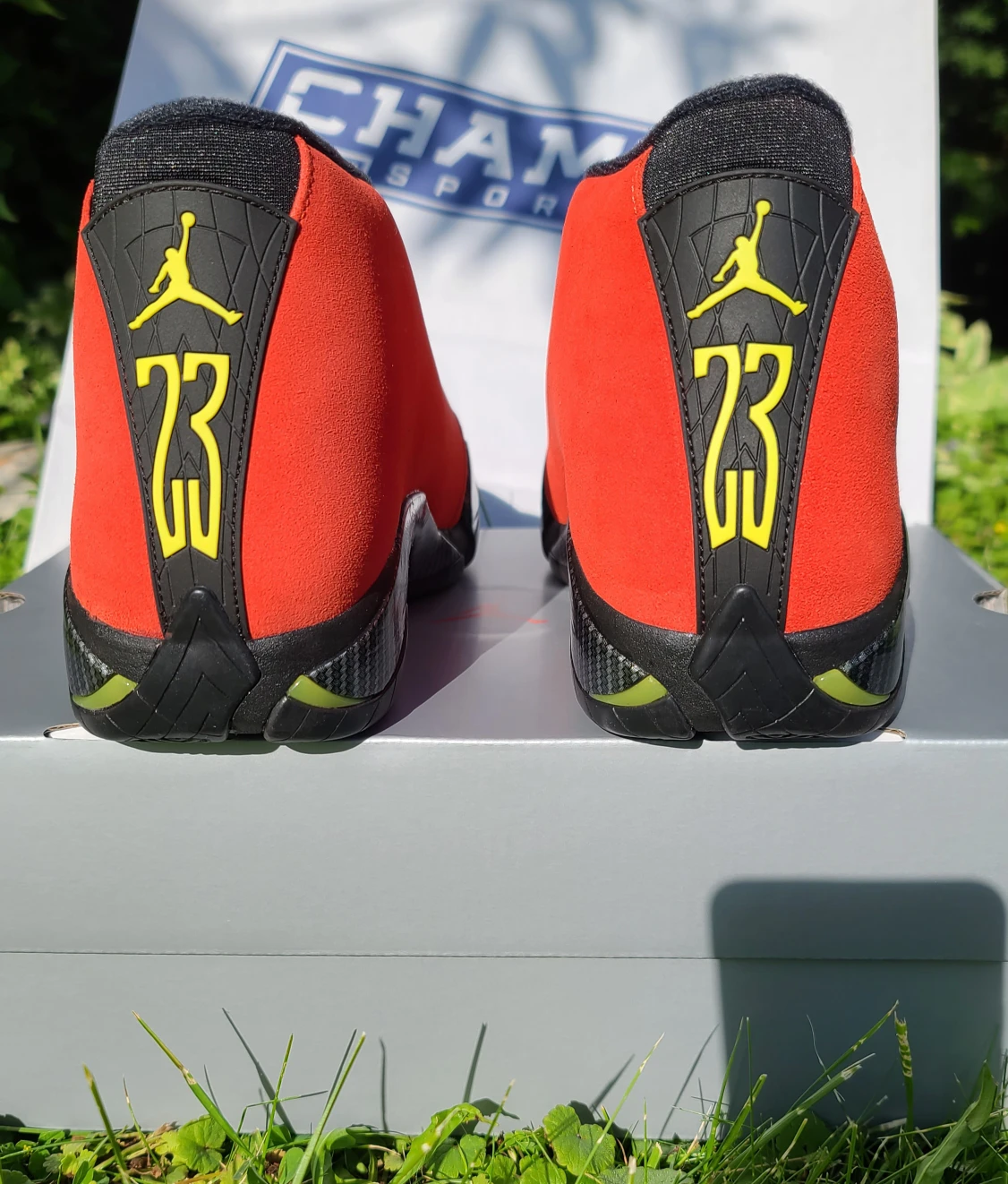 New Jordan 14 Retro Ferrari 2025 - photo 2
