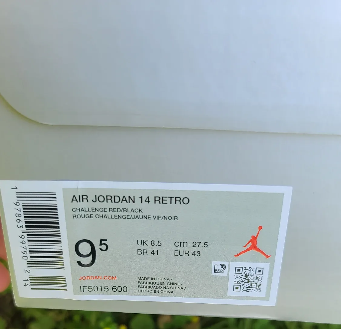 New Jordan 14 Retro Ferrari 2025 image indicator(7)