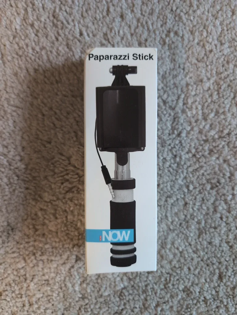 Unitron Paparazzi Stick - Like New!