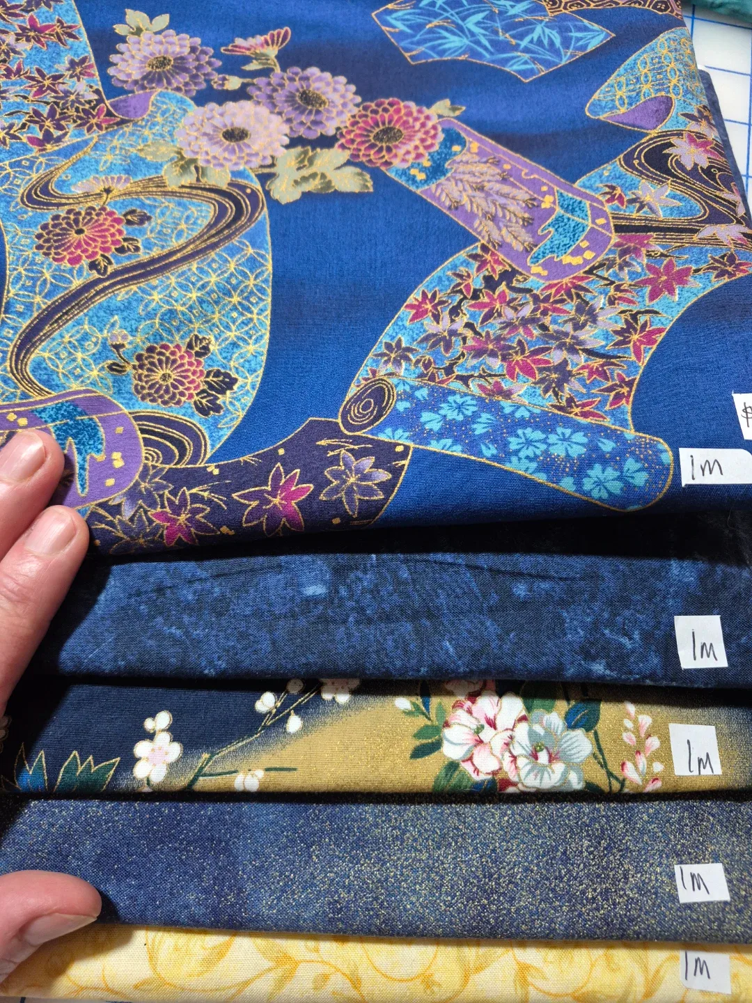 Assorted Fabric Pieces - 1m Lengths image indicator(4)